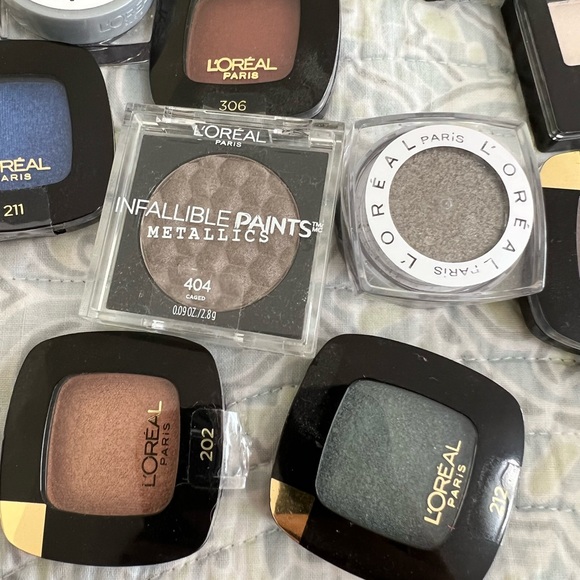 EYESHADOW COLLECTION BUNDLE MUST GO - Picture 8 of 8